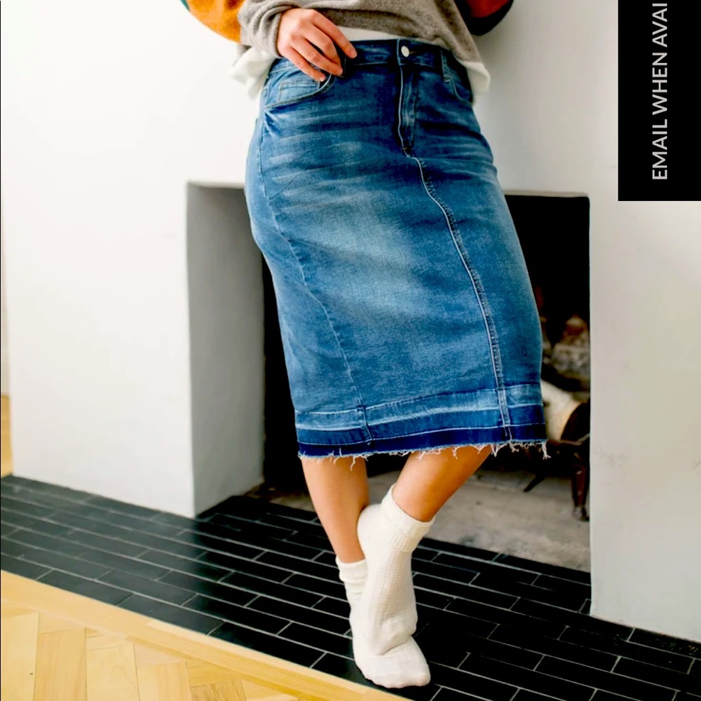 Like new denim skirt